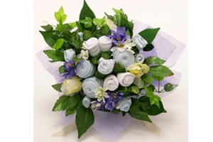 Large Classic Baby Garment Bouquet (Blue)